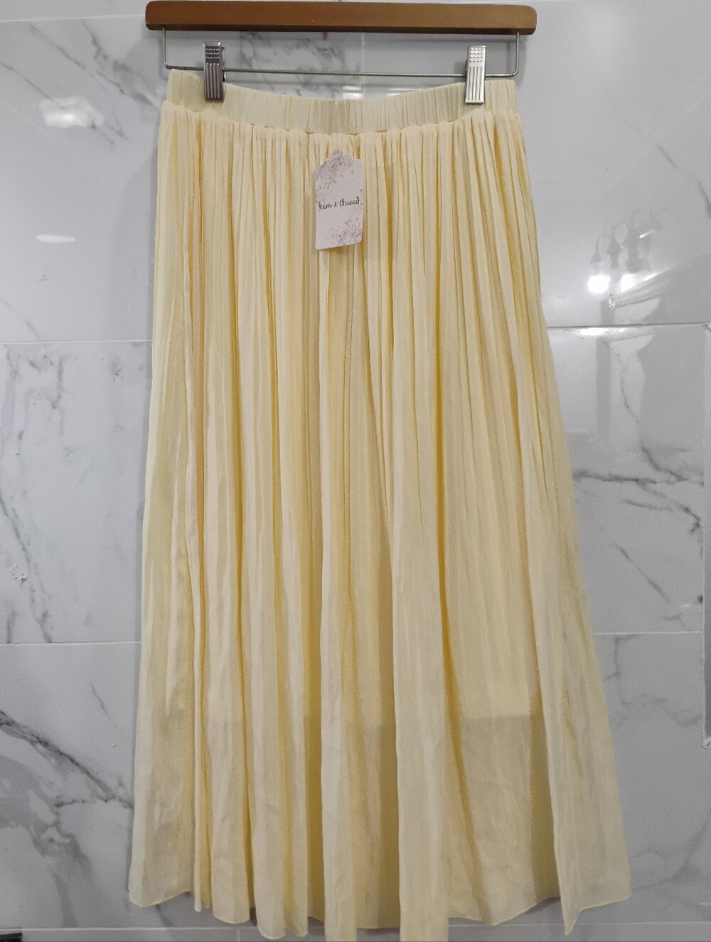 Pleated Skirt By Hem & Thread Yellow Butter Size Small NWT